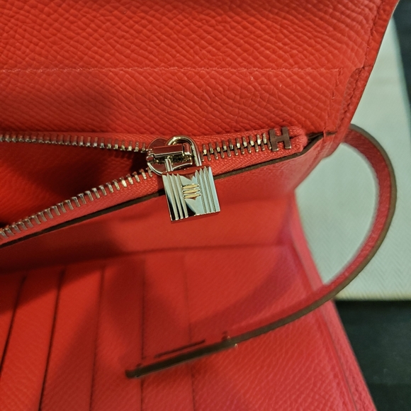 💕SOLD💕HERMES Epsom Medium Kelly Wallet - Picture 8 of 11